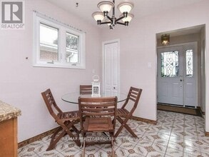 14 Terra Cotta Crescent in Brampton, ON - Building Photo - Building Photo