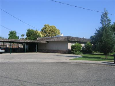 835-857 Wakefield Rd in Turlock, CA - Foto de edificio - Building Photo