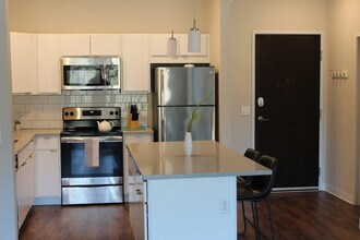 4415 Lincoln Way in Ames, IA - Building Photo - Building Photo