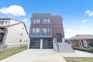 270 Lafayette Ave in Lyndhurst, NJ - Building Photo