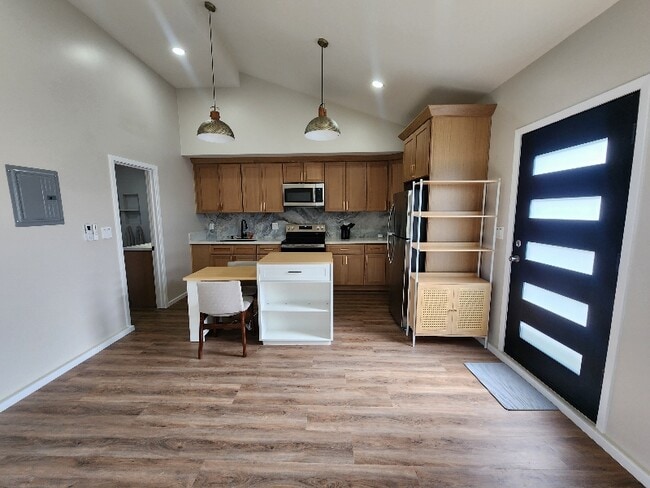 3149 E Juniper Ave in Orange, CA - Building Photo - Building Photo