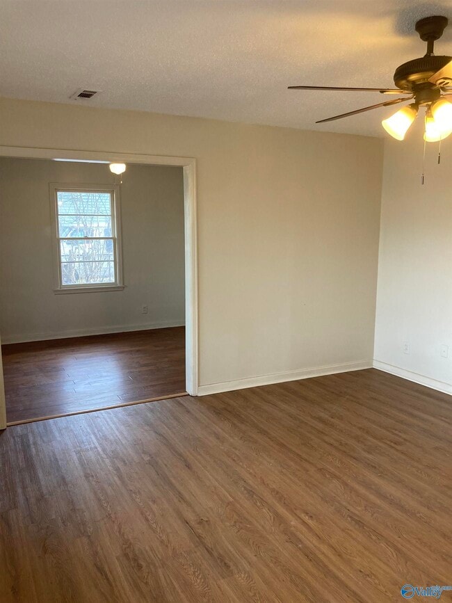 3205 Hillandale Rd NW in Huntsville, AL - Building Photo - Building Photo