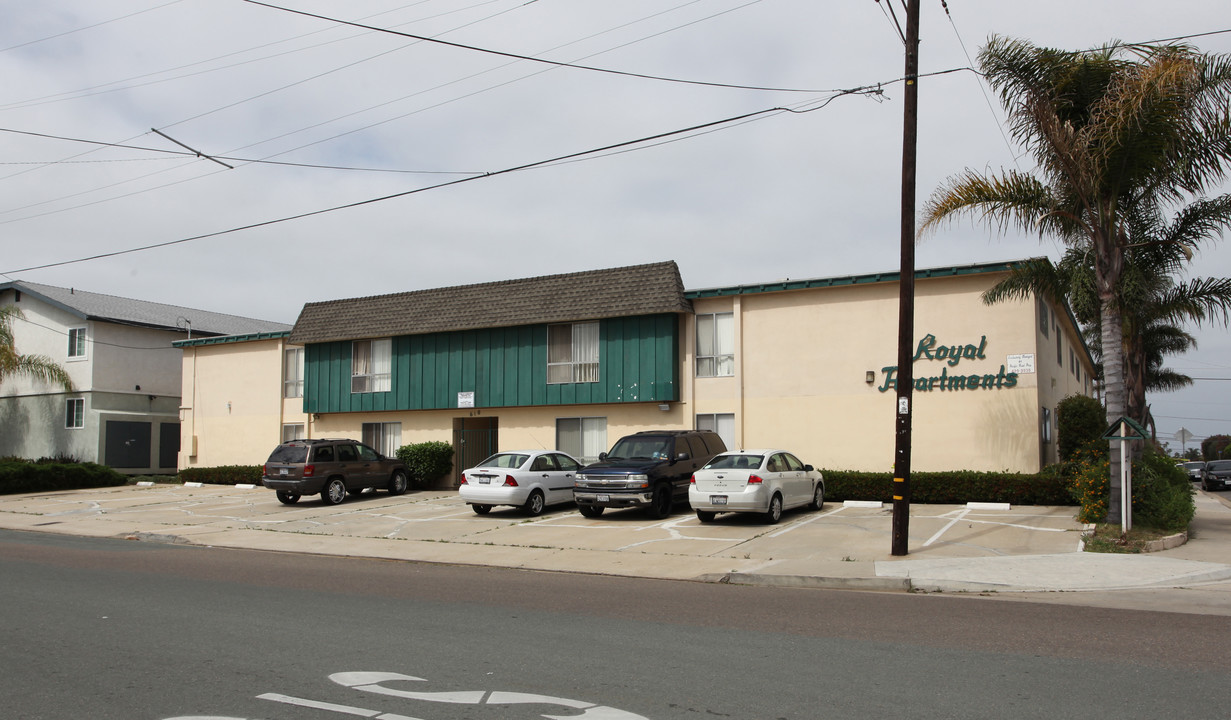 Royal Apartments in Imperial Beach, CA - Building Photo