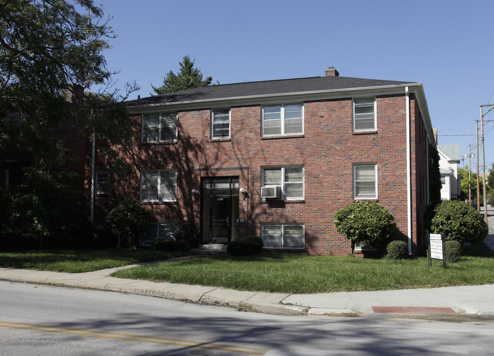 Tiverton in Omaha, NE - Foto de edificio