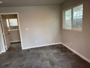 1305 Edgewood Dr in Alhambra, CA - Building Photo - Building Photo