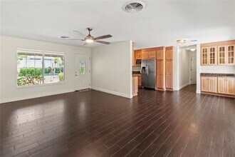1826 Ridgewood St in Sarasota, FL - Building Photo - Building Photo