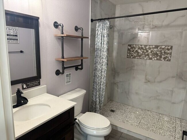 18312 Hollister Rd in Orlando, FL - Building Photo - Building Photo