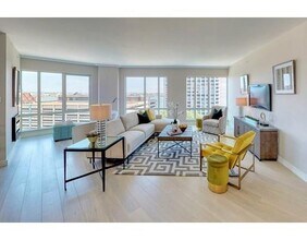 110 Broad St, Unit 902 in Boston, MA - Foto de edificio - Building Photo