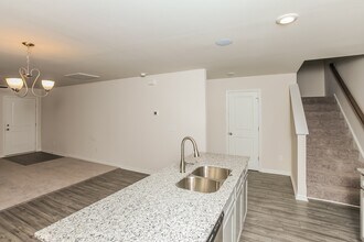 2045 Barnhart Dr in Sumter, SC - Building Photo - Building Photo