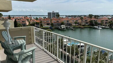1621 Gulf Blvd, Unit 503 in Clearwater, FL - Building Photo - Building Photo