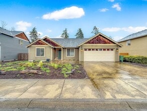 1730 Pacific Ridge Ln in Hammond, OR - Building Photo - Building Photo