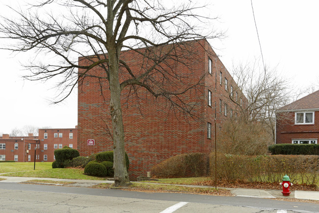 Beech Apartments in Pittsburgh, PA - Foto de edificio - Building Photo