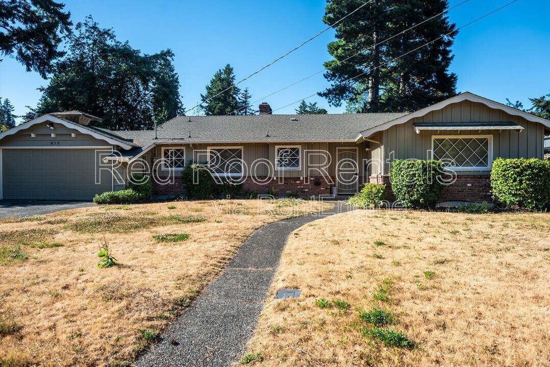 815 Maywood Ln in Fircrest, WA - Building Photo