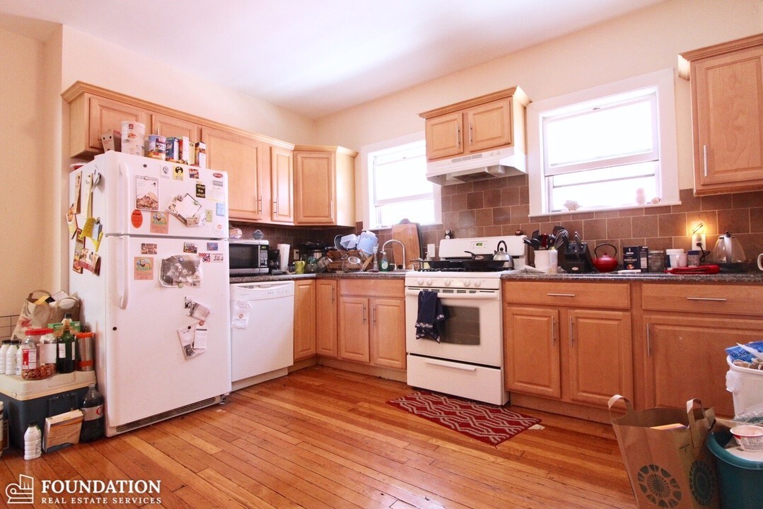 18 Fairbanks St-Unit -1 in Boston, MA - Building Photo