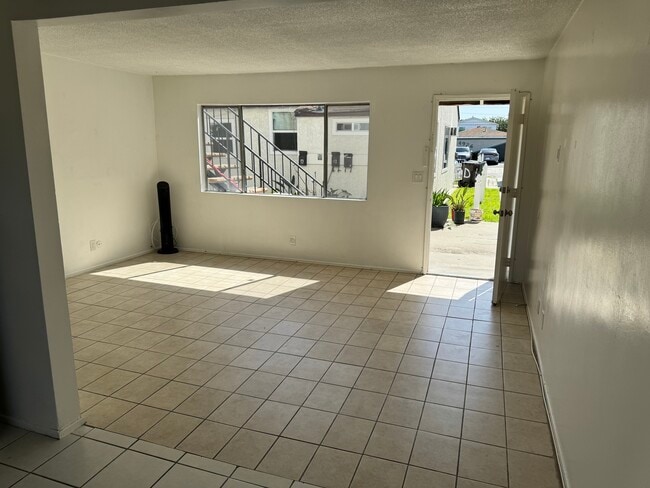4929 W 118th Plz, Unit A