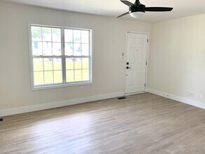 157 Monarch Ln in Clarksville, TN - Building Photo - Building Photo