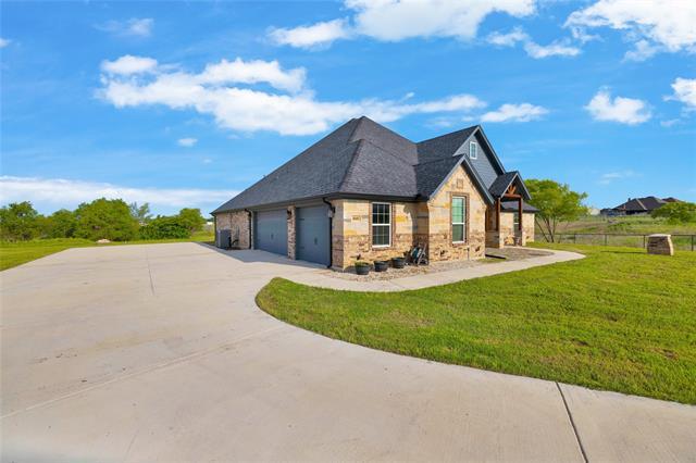 1040 Cloudy Ct in Weatherford, TX - Building Photo - Building Photo