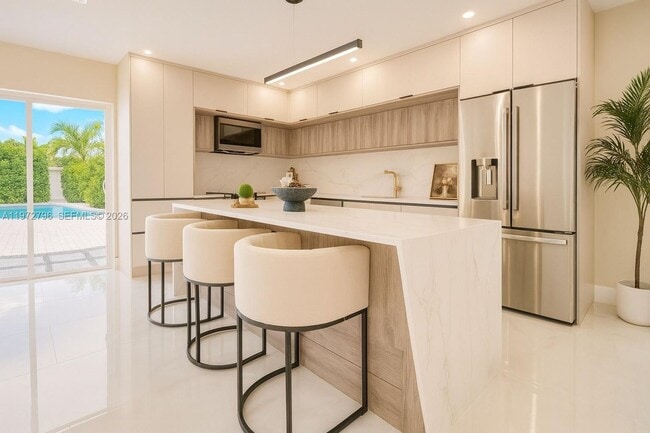 1399 NE 38th St in Oakland Park, FL - Building Photo - Building Photo