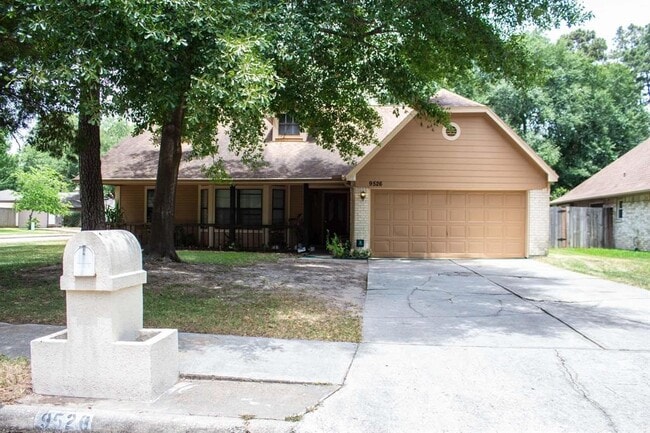 property at 9526 Dundalk St