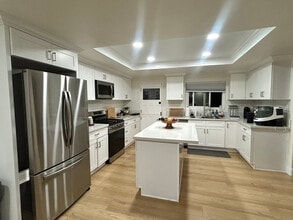 1728 Santa Ana Ave, Unit A in Costa Mesa, CA - Building Photo - Building Photo