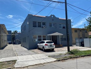 1140 NW 4th St in Miami, FL - Building Photo - Primary Photo