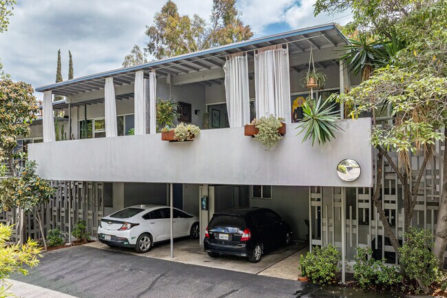 317 Monterey Rd in South Pasadena, CA - Building Photo - Building Photo