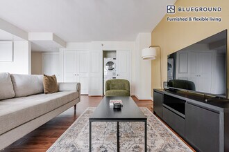 4001 9th St N, Unit SI FL13-ID1174 in Arlington, VA - Foto de edificio - Building Photo