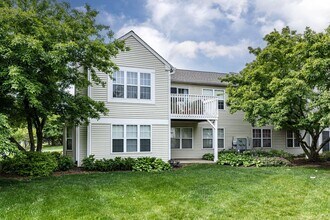 2211 Waterleaf Ct in Naperville, IL - Building Photo - Building Photo