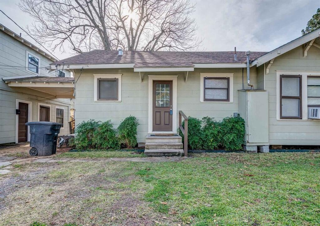 115 Goldenrod St in Houston, TX - Building Photo