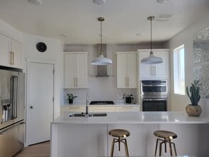 288 E 510 N in Vineyard, UT - Building Photo - Building Photo