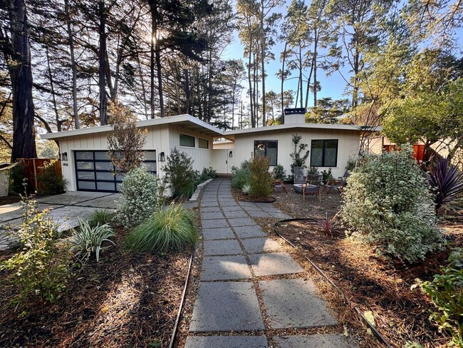 4158 El Bosque Dr in Pebble Beach, CA - Building Photo - Building Photo