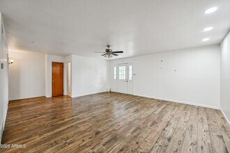 430 W 3rd St in Mesa, AZ - Foto de edificio - Building Photo