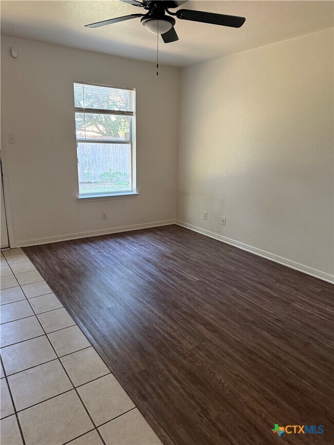 1402 Chips Dr in Killeen, TX - Building Photo - Building Photo