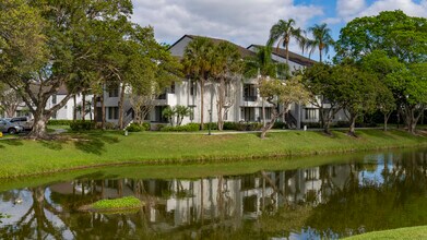 Legacy at Coconut Creek in Coconut Creek, FL - Foto de edificio - Building Photo