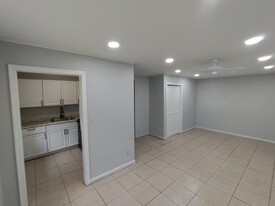 5228 Lexington Ave in Jacksonville, FL - Building Photo - Building Photo