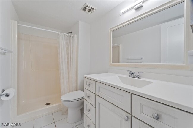 property at 307 Goodlette-Frank Rd