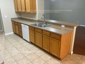 11703 Summer Springs Dr in Riverview, FL - Building Photo - Building Photo