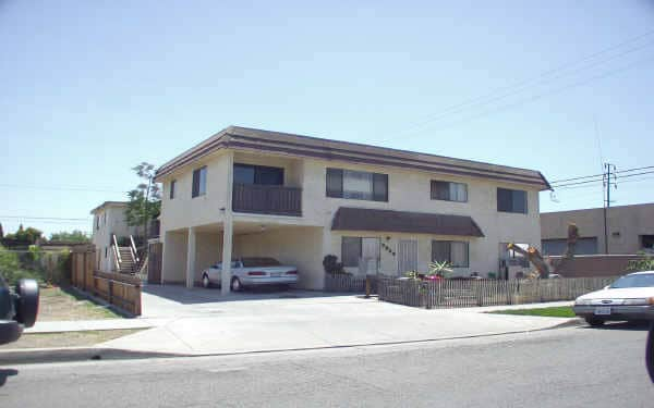 3944 W 118th Pl in Hawthorne, CA - Building Photo