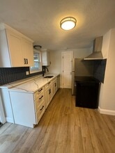 33 Bristow St, Unit 1 in Saugus, MA - Building Photo - Building Photo