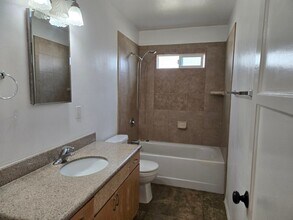 4753 Choctaw Dr in San Diego, CA - Building Photo - Building Photo