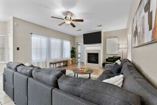 14190 Brushwood in Willis, TX - Building Photo