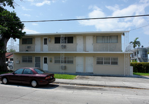 304 SW 10th Ave Apartments