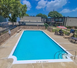 Cedar Bluff Apartments in Pasadena, TX - Building Photo - Building Photo