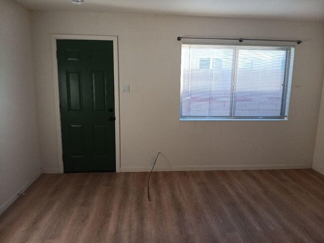 422 Rhode Island St SE in Albuquerque, NM - Building Photo - Building Photo