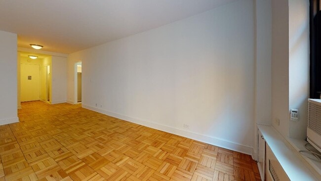 property at 412 E 55th St