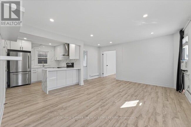 property at 693 Mt Pleasant Rd