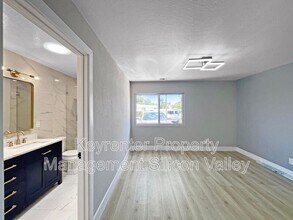 3115 Calzar Dr in San Jose, CA - Building Photo - Building Photo