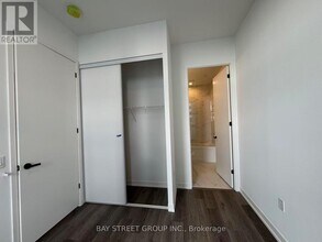 8 Interchange Wy in Vaughan, ON - Building Photo - Building Photo