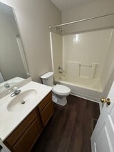 221 John Sutherland Dr in Nicholasville, KY - Building Photo - Building Photo