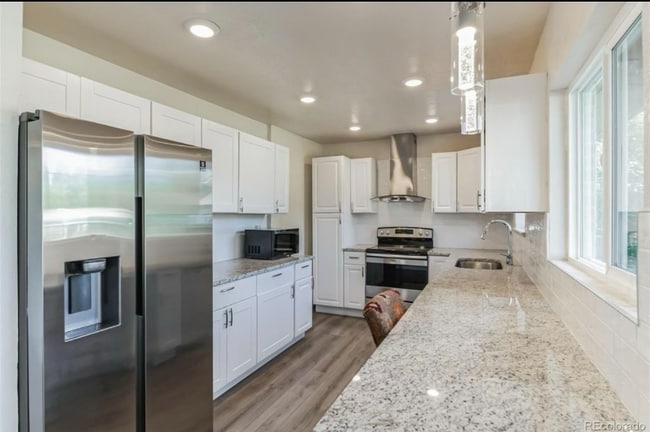 property at 2528 14th Ave Ct